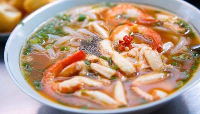 OANH TẠC 19 Quán bánh canh Đà Nẵng nổi tiếng đông khách nhất