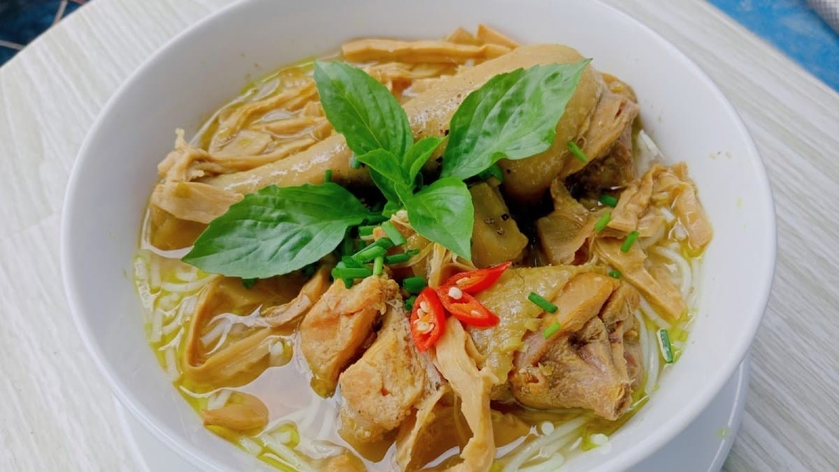 Bún măng gà Thảo