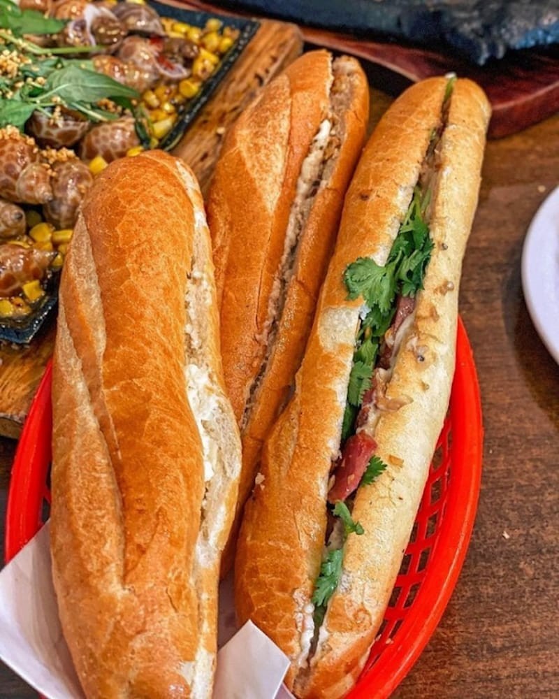 bánh mì que Đà Nẵng