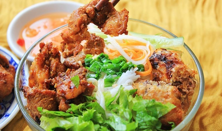 Bún thịt nướng Đà Nẵng Bà Muối