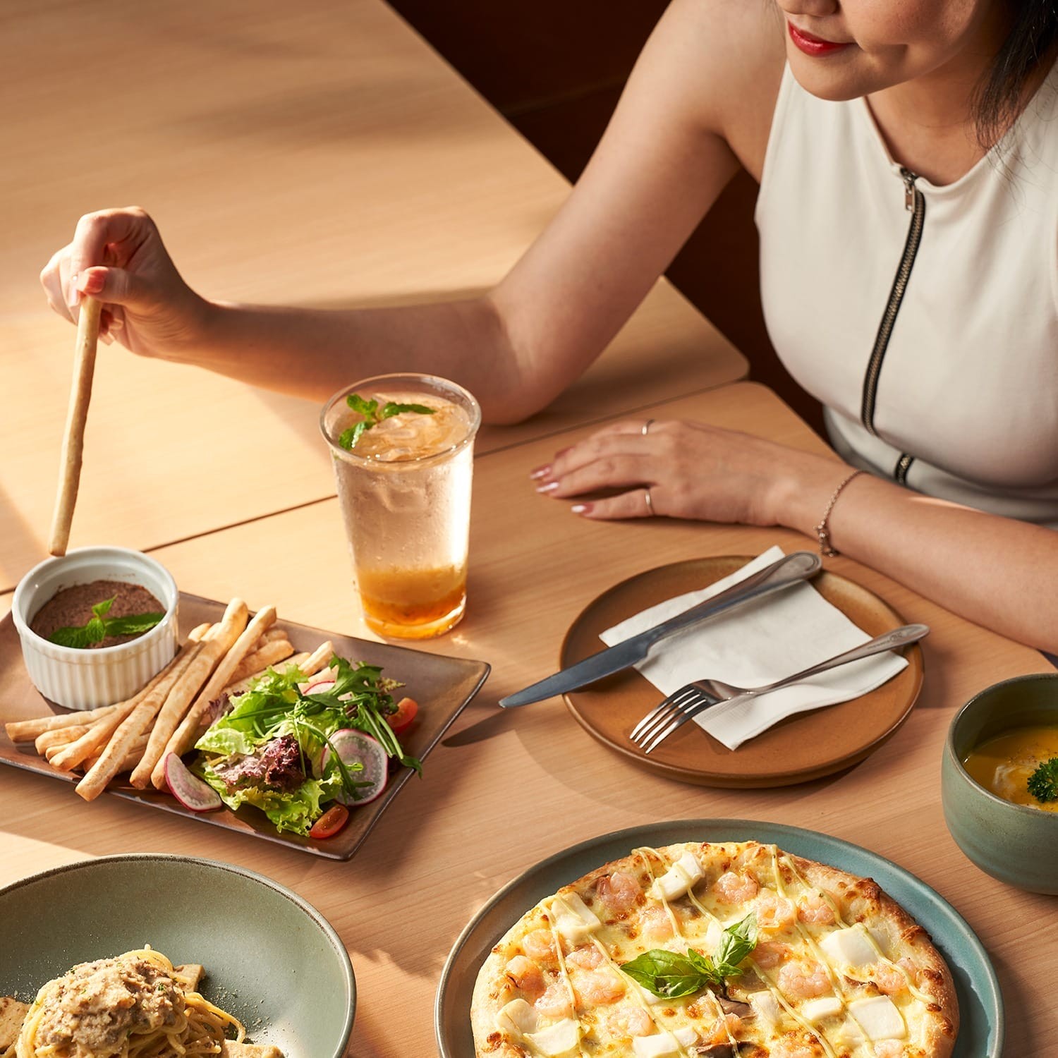 alt=Nhà hàng Pizza Hut Đà Nẵng