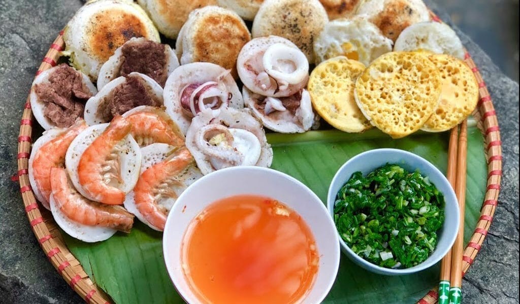 Bánh căn Cô Bông