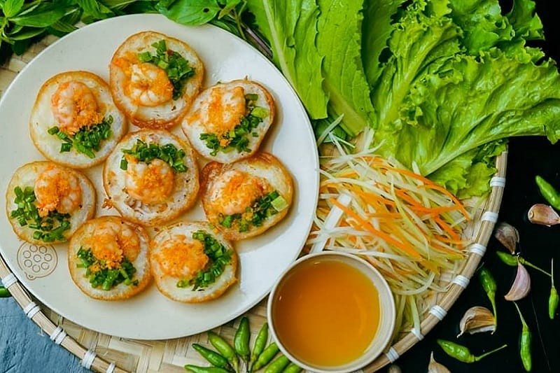 Bánh căn Hẻm Đà Nẵng