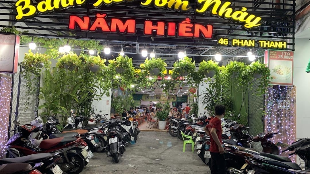 Quán Bánh Tráng Cuốn Thịt Heo Ngon Ở Đà Nẵng