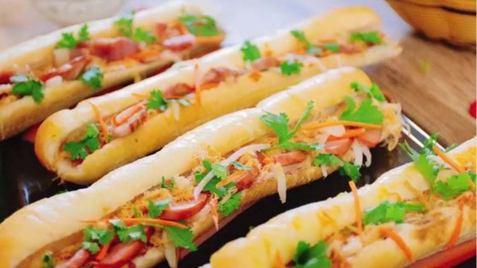 tiệm bánh mì đà nẵng