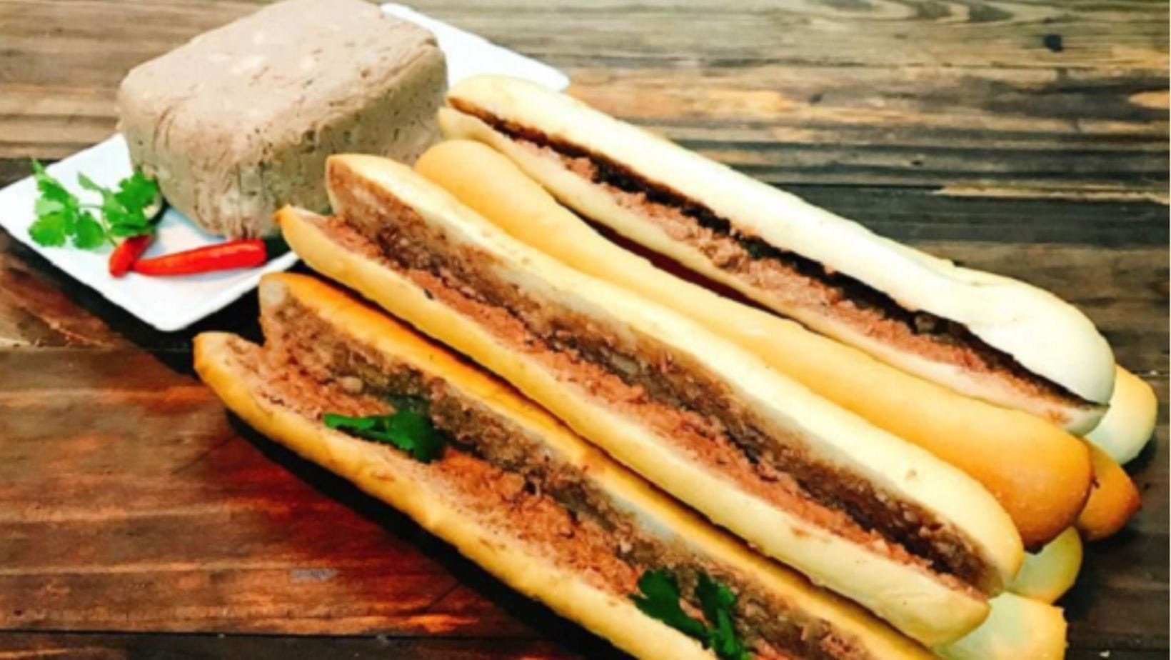 tiệm bánh mì đà nẵng